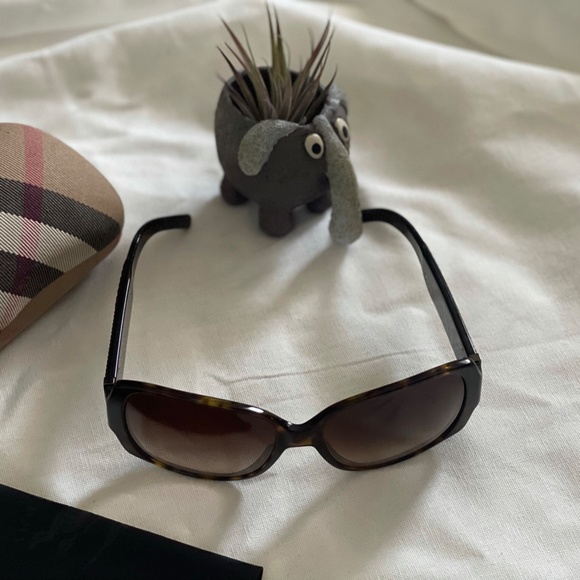 Vintage Burberry Sunglasses w/ Case main image 5
